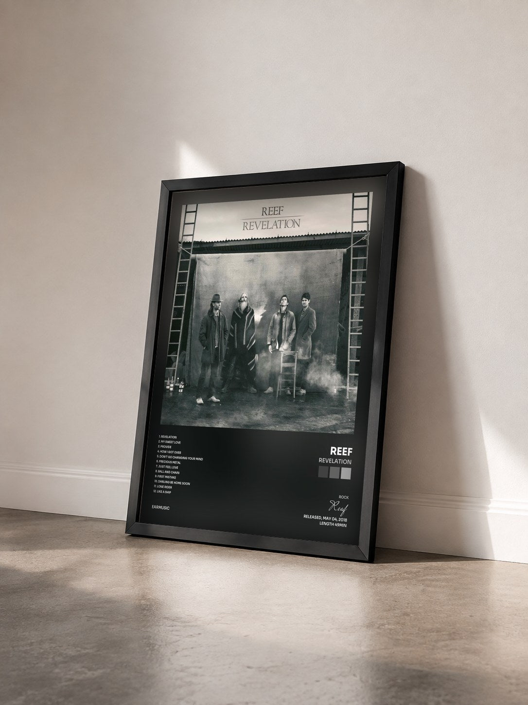 #noir Tableau de l'album Revelation de Reef vu de trois quarts, cadre noir