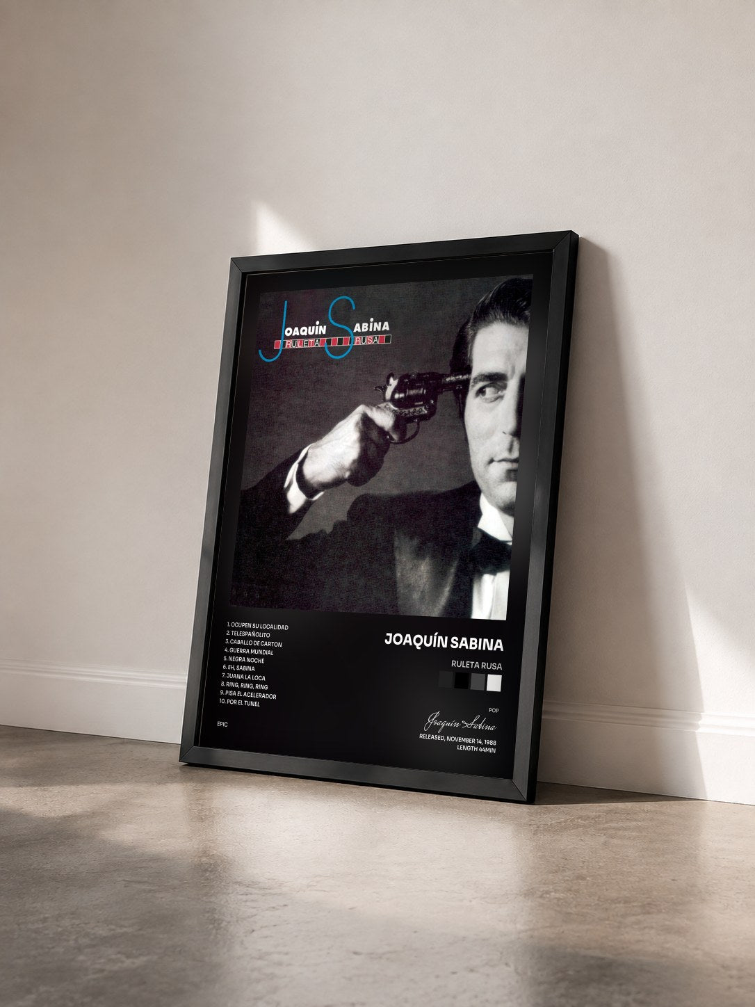 #noir Tableau de l'album Ruleta Rusa de Joaquín Sabina vu de trois quarts, cadre noir
