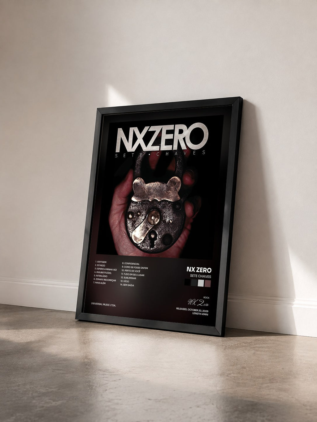 #noir Tableau de l'album Sete Chaves de NX Zero vu de trois quarts, cadre noir