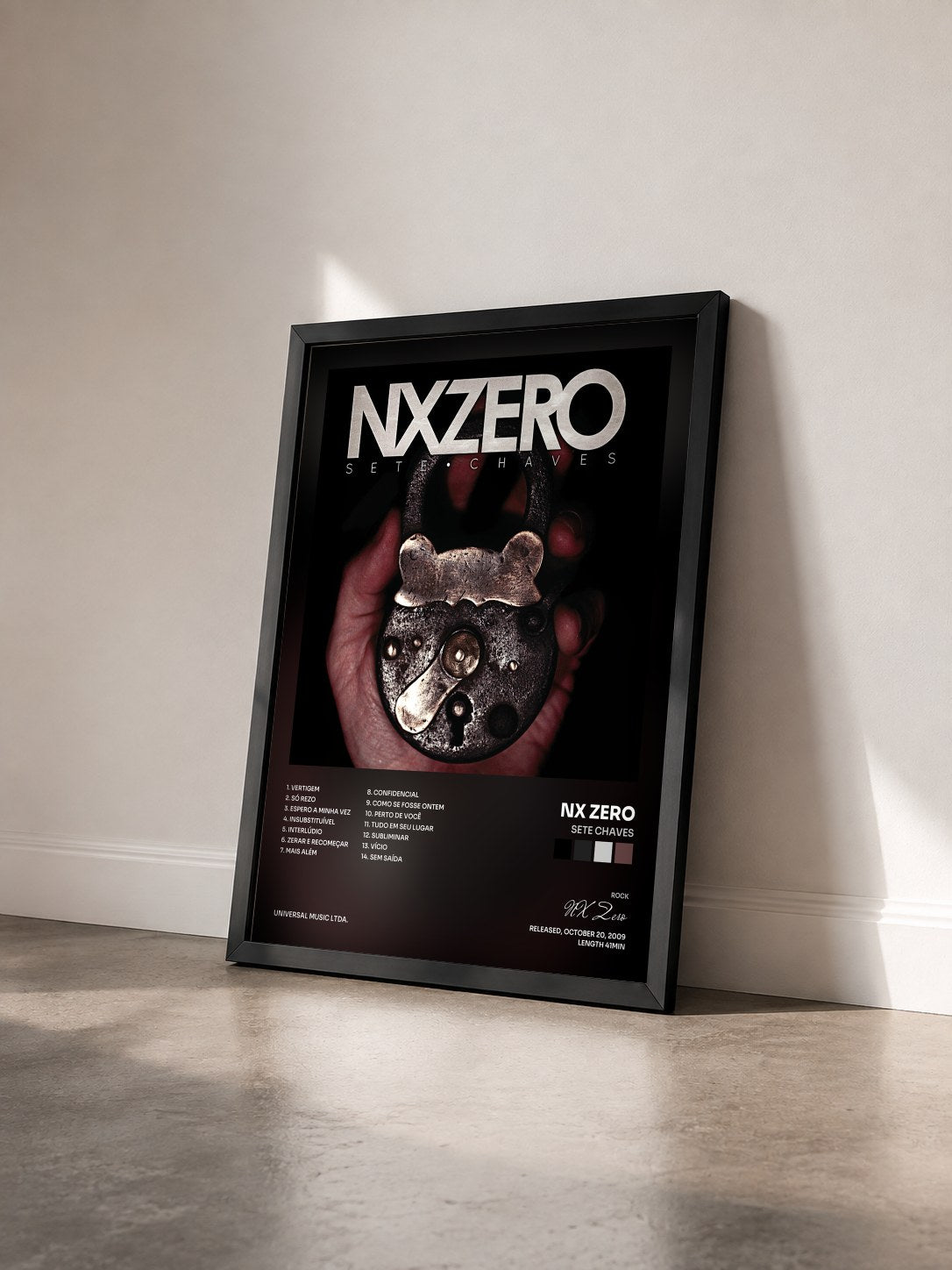 #noir Tableau de l'album Sete Chaves de NX Zero vu de trois quarts, cadre noir