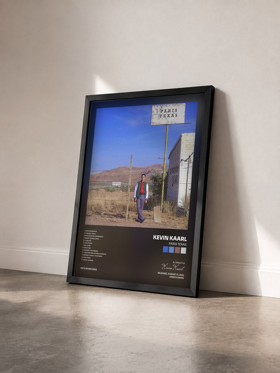 #noir Tableau de l'album Paris Texas de Kevin Kaarl vu de trois quarts, cadre noir