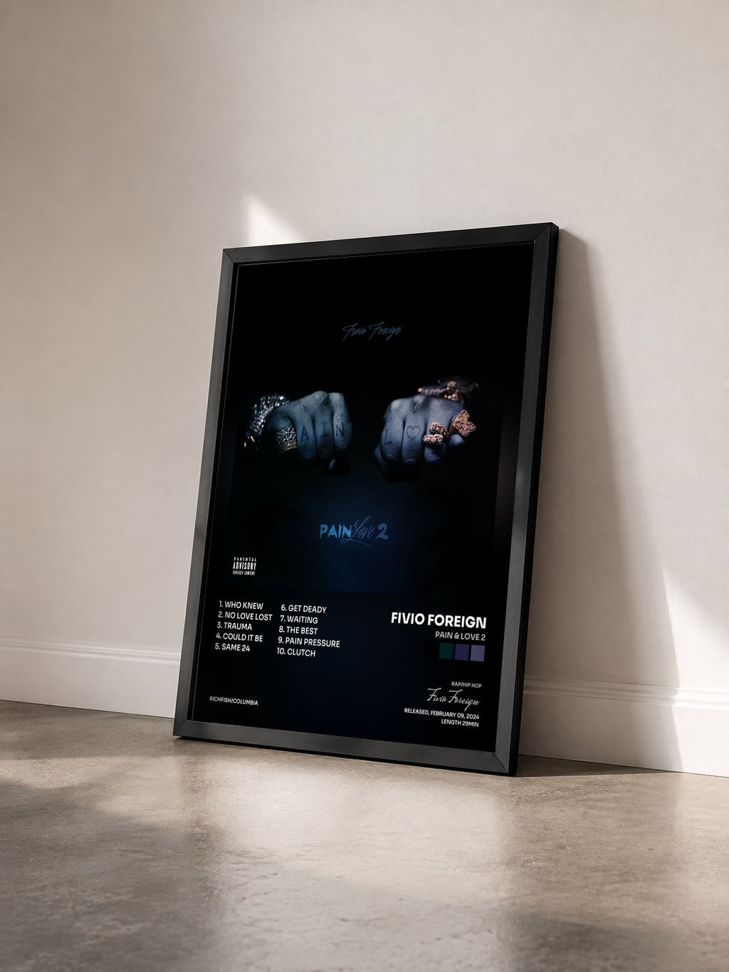 #noir Tableau de l'album Pain & Love 2 de Fivio Foreign vu de trois quarts, cadre noir