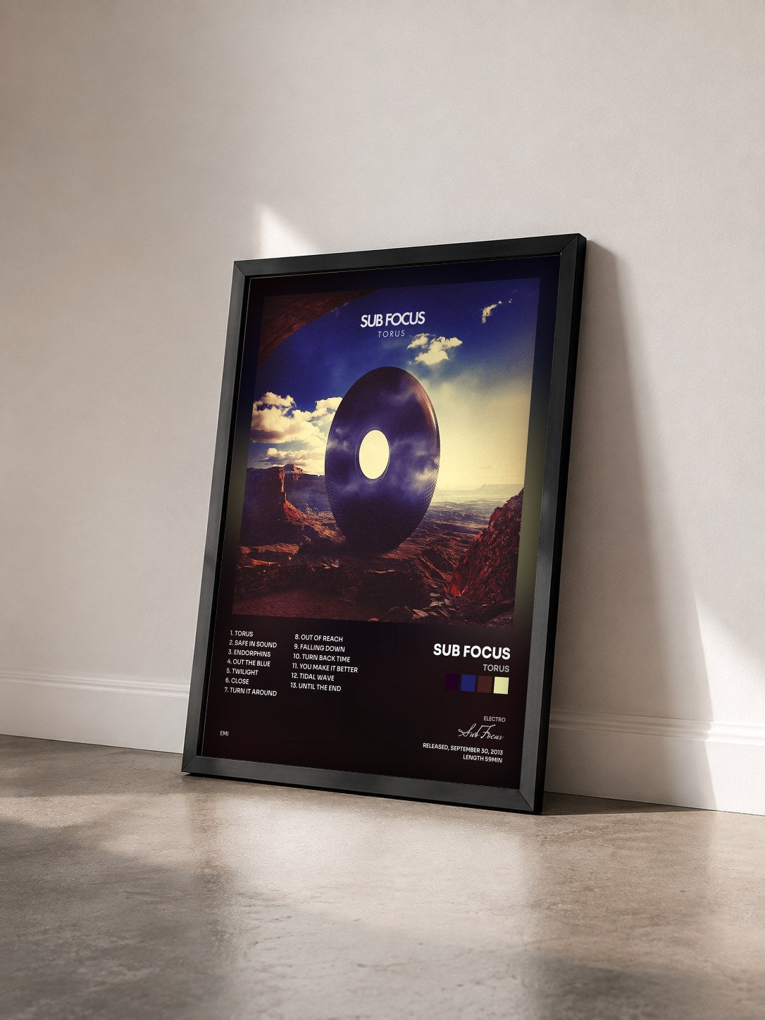 #noir Tableau de l'album Torus de Sub Focus vu de trois quarts, cadre noir
