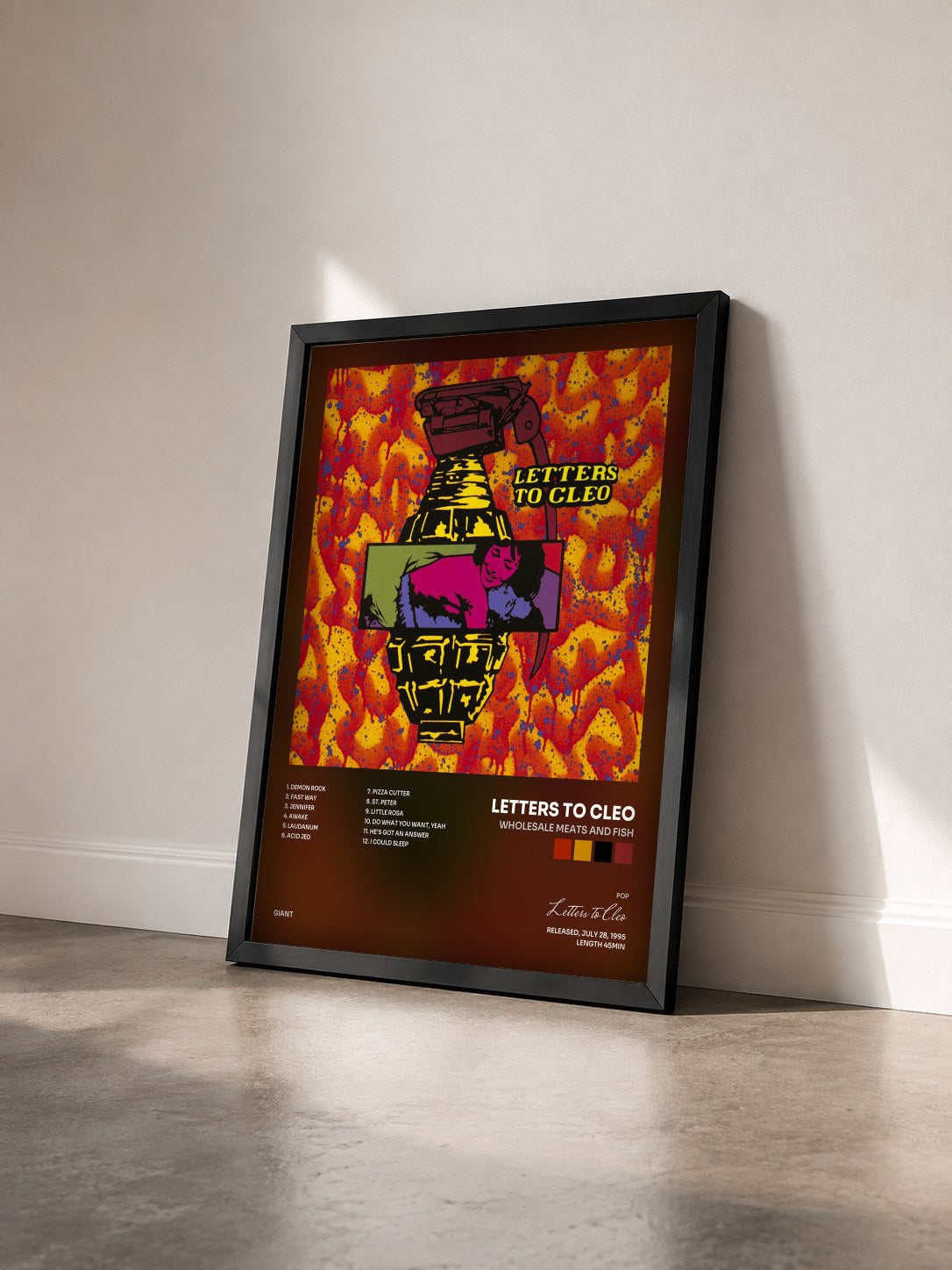 #noir Tableau de l'album Wholesale Meats And Fish de Letters to Cleo vu de trois quarts, cadre noir