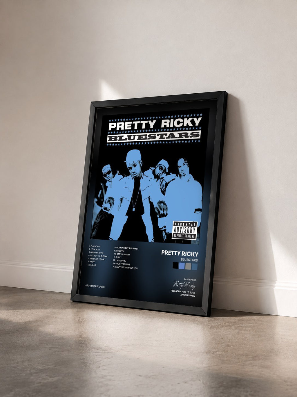 #noir Tableau de l'album Bluestars de Pretty Ricky vu de trois quarts, cadre noir