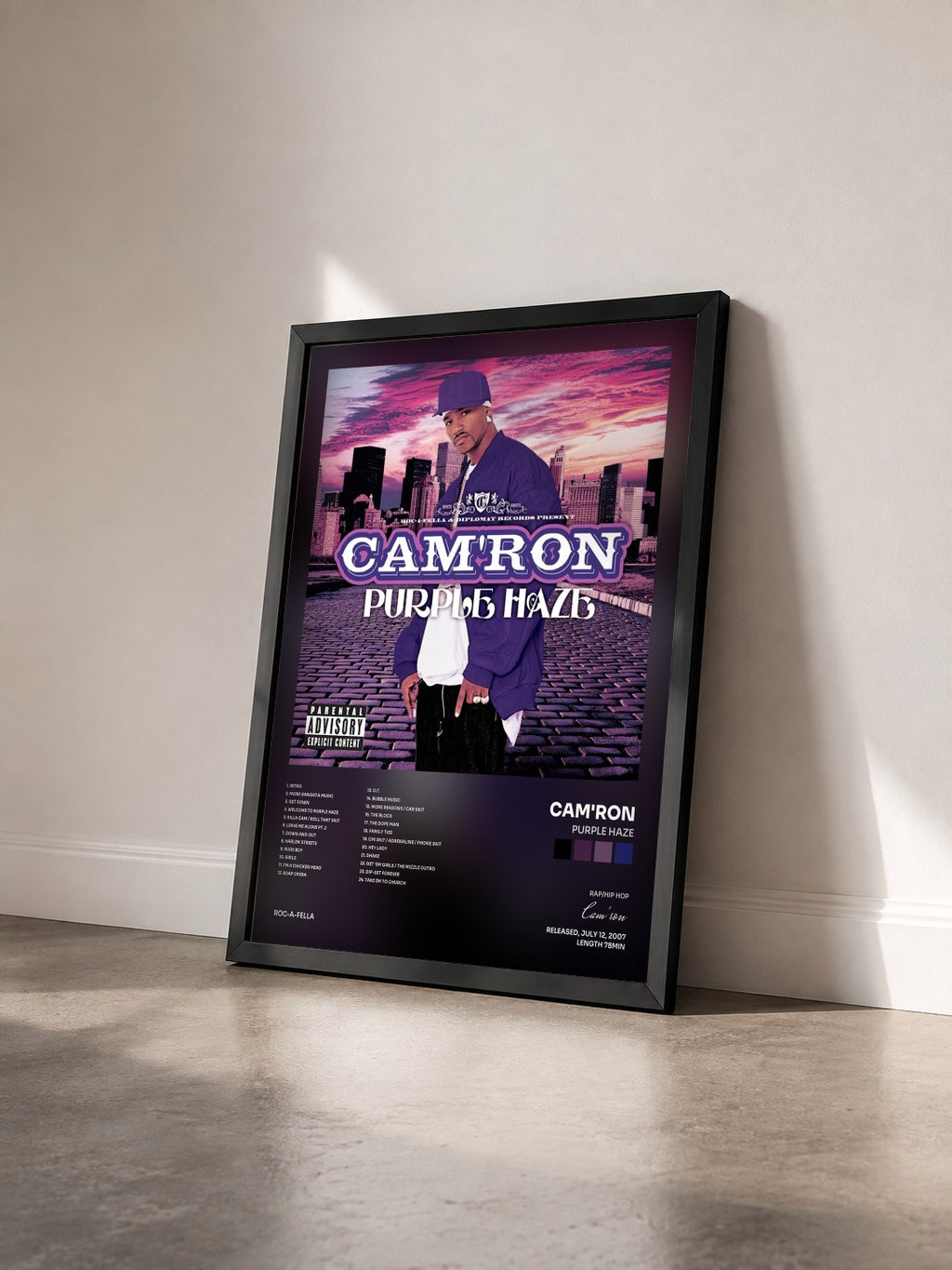 #noir Tableau de l'album Purple Haze de Cam'ron vu de trois quarts, cadre noir
