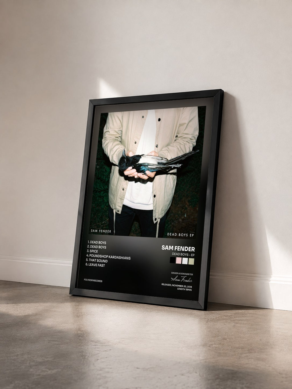 #noir Tableau de l'album Dead Boys - EP de Sam Fender vu de trois quarts, cadre noir