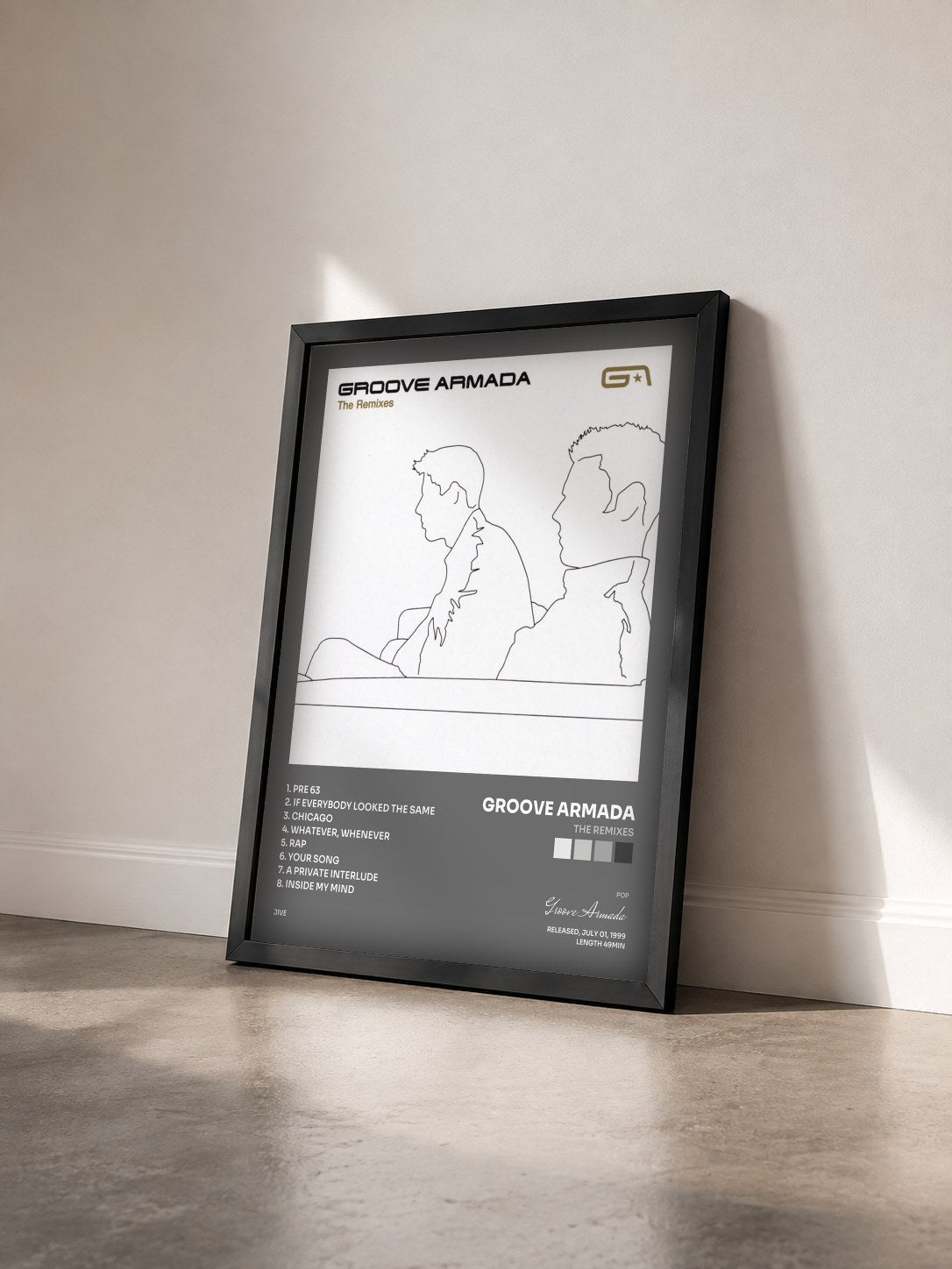#noir Tableau de l'album The Remixes de Groove Armada vu de trois quarts, cadre noir