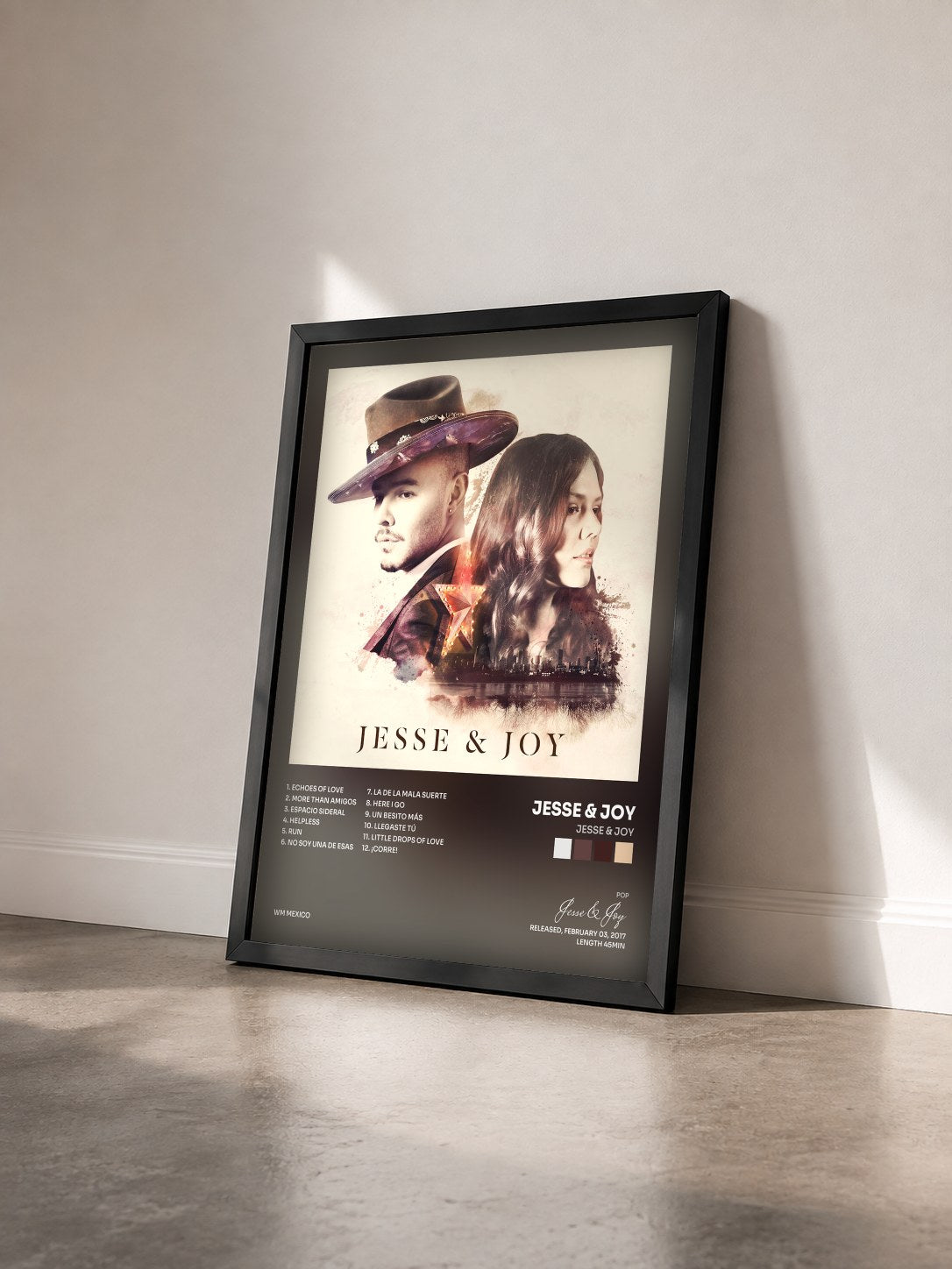 #noir Tableau de l'album Jesse & Joy de Jesse & Joy vu de trois quarts, cadre noir