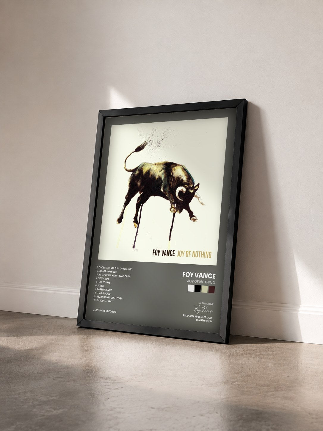 #noir Tableau de l'album Joy Of Nothing de Foy Vance vu de trois quarts, cadre noir