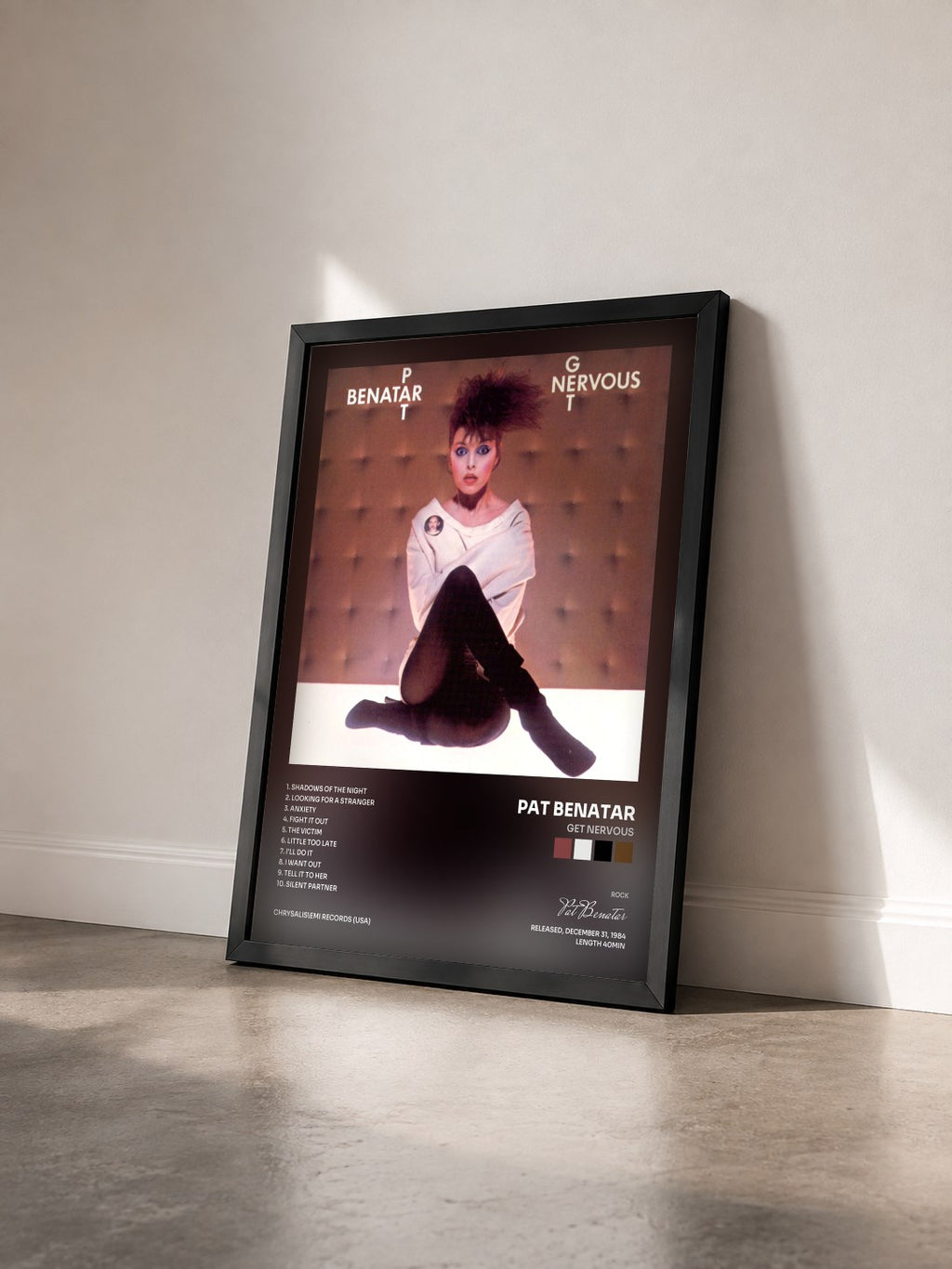 #noir Tableau de l'album Get Nervous de Pat Benatar vu de trois quarts, cadre noir