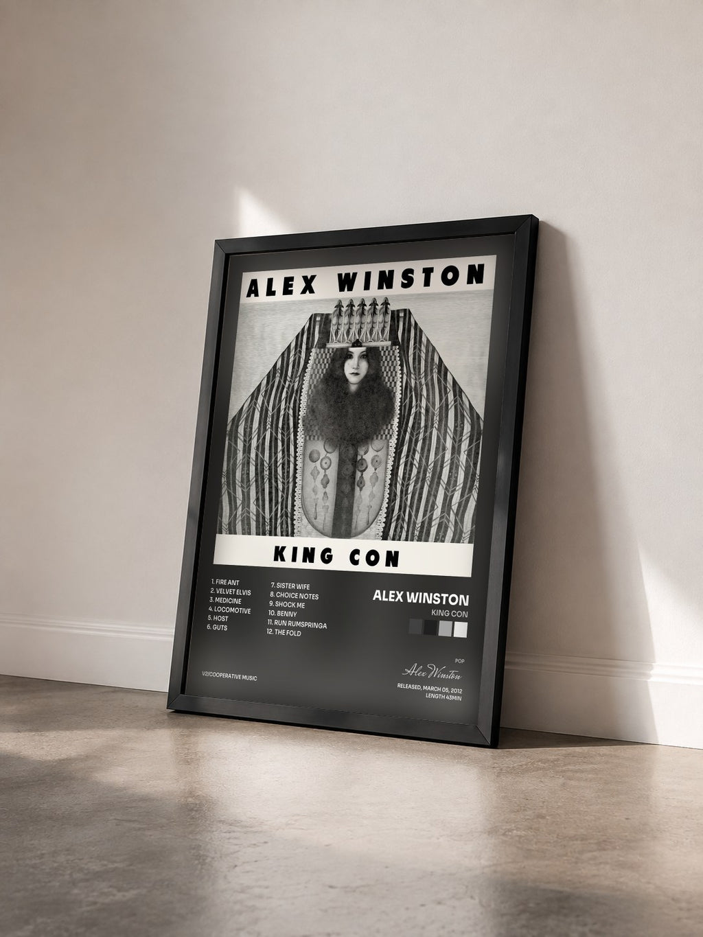 #noir Tableau de l'album King Con de Alex Winston vu de trois quarts, cadre noir