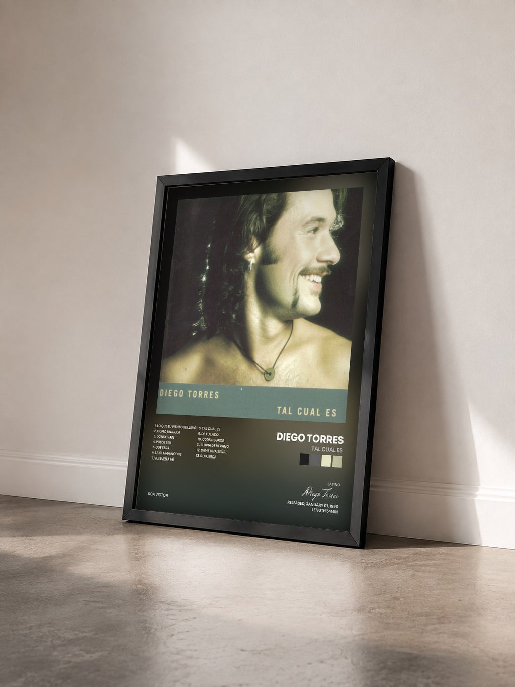 #noir Tableau de l'album Tal Cual Es de Diego Torres vu de trois quarts, cadre noir