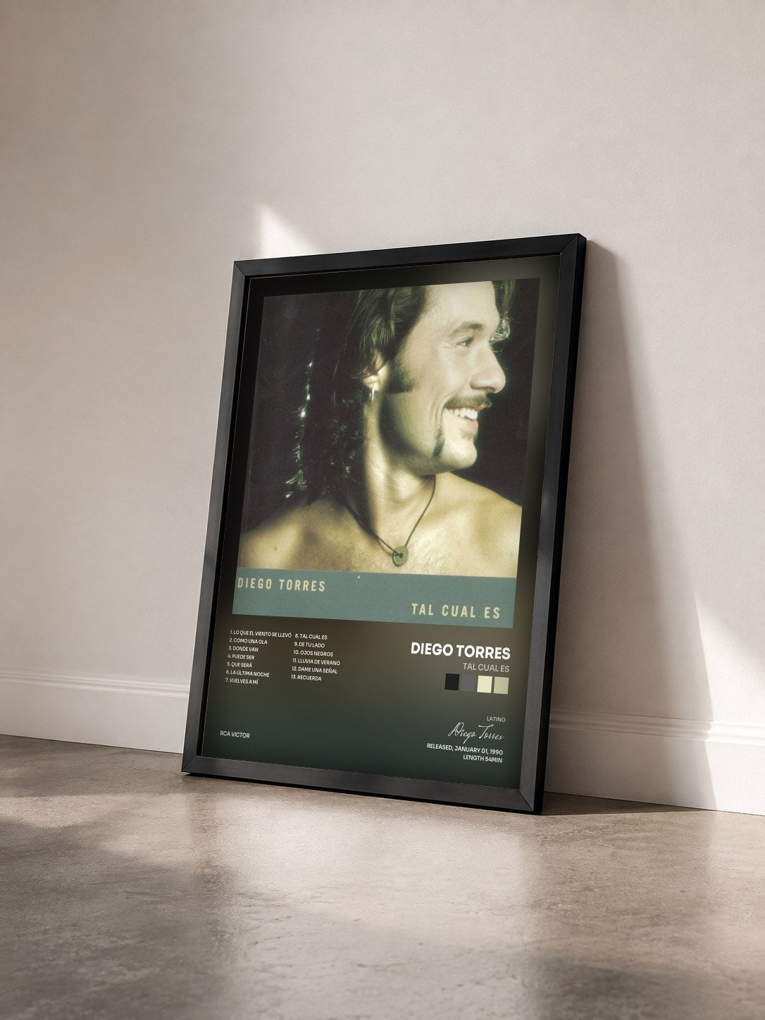#noir Tableau de l'album Tal Cual Es de Diego Torres vu de trois quarts, cadre noir