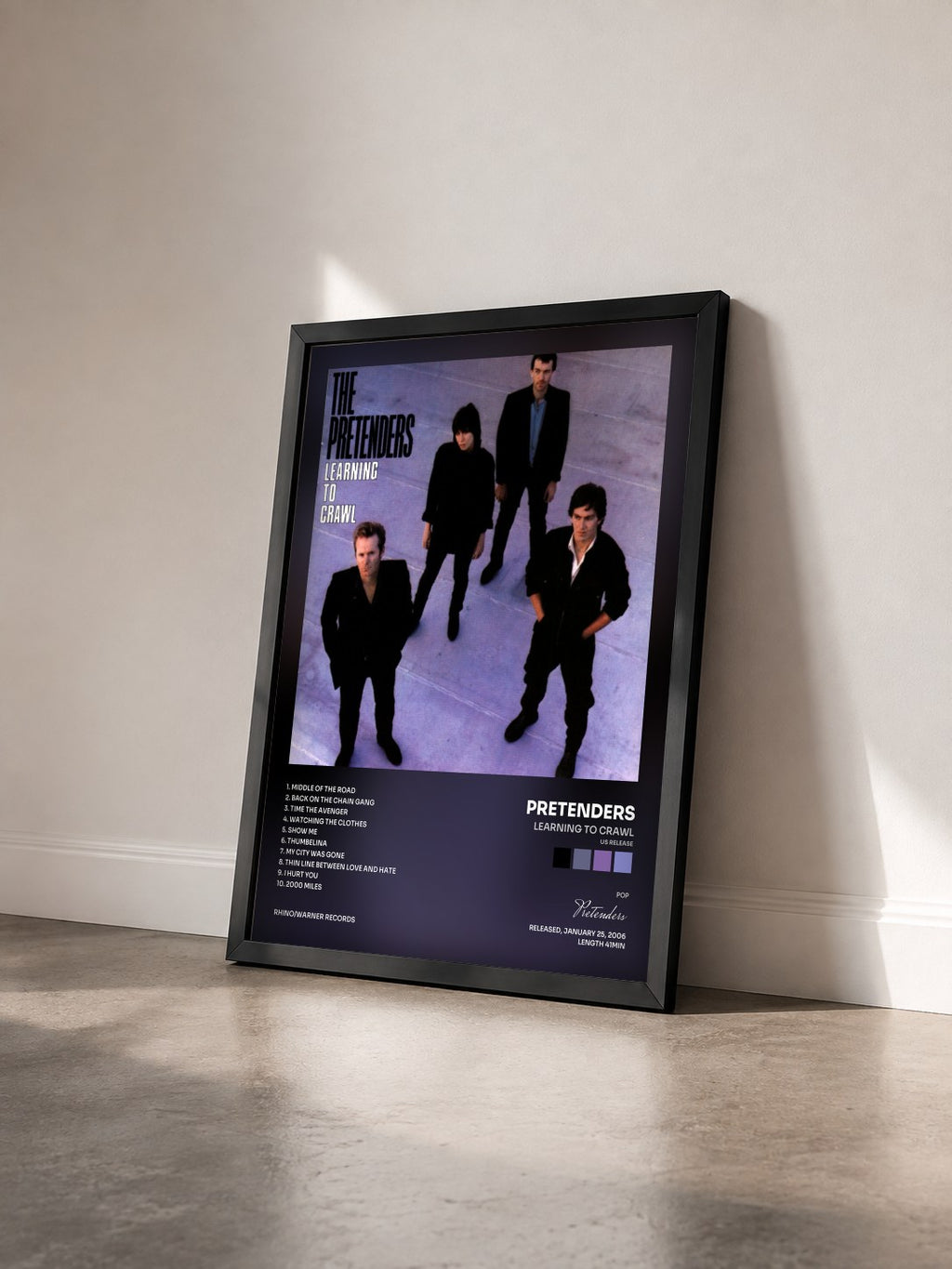 #noir Tableau de l'album Learning to Crawl (US Release) de Pretenders vu de trois quarts, cadre noir
