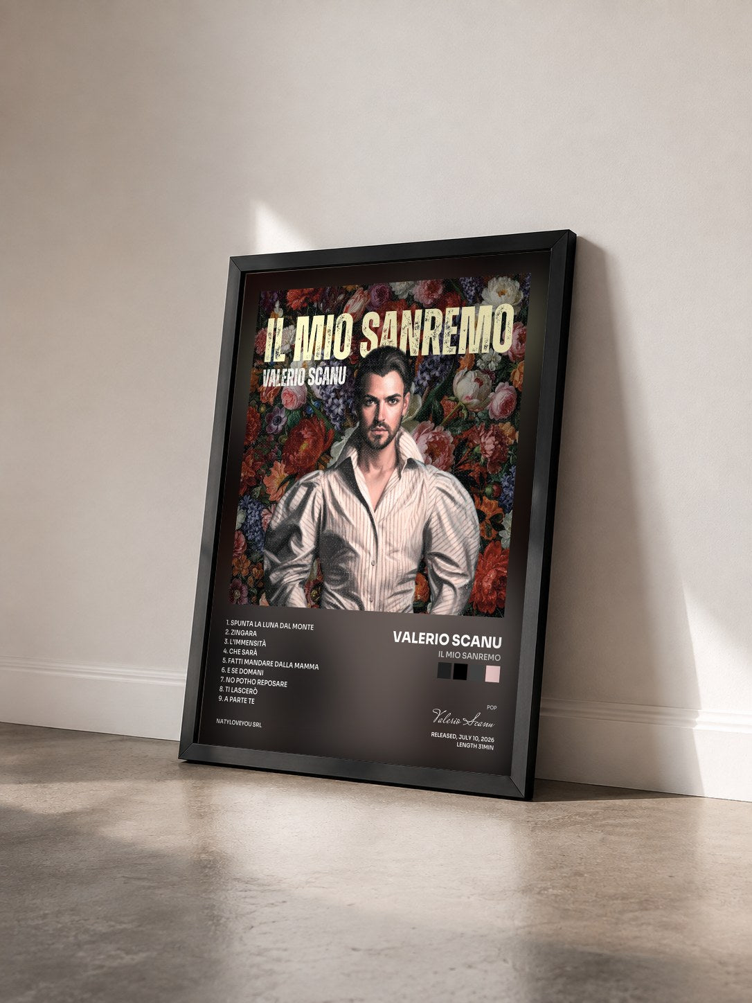 #noir Tableau de l'album Il Mio Sanremo de Valerio Scanu vu de trois quarts, cadre noir