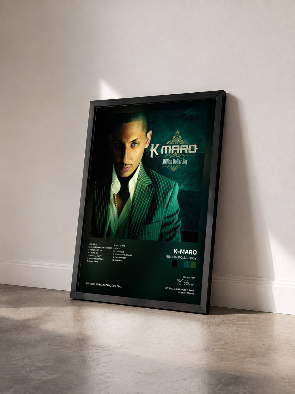 #noir Tableau de l'album Million Dollar Boy de K-Maro vu de trois quarts, cadre noir