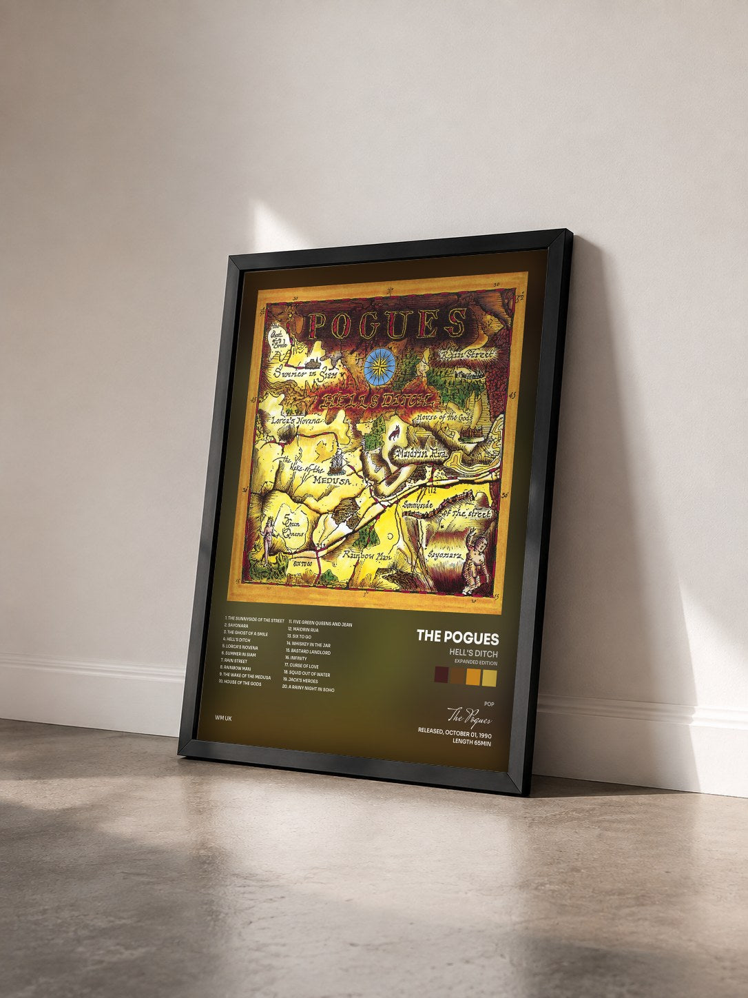 #noir Tableau de l'album Hell's Ditch (Expanded Edition) de The Pogues vu de trois quarts, cadre noir
