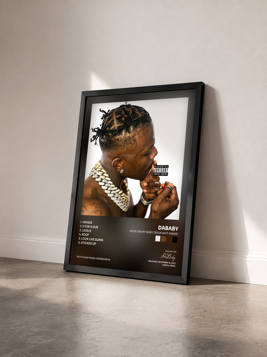#noir Tableau de l'album Back On My Baby Jesus Sh!t AGAIN de DaBaby vu de trois quarts, cadre noir