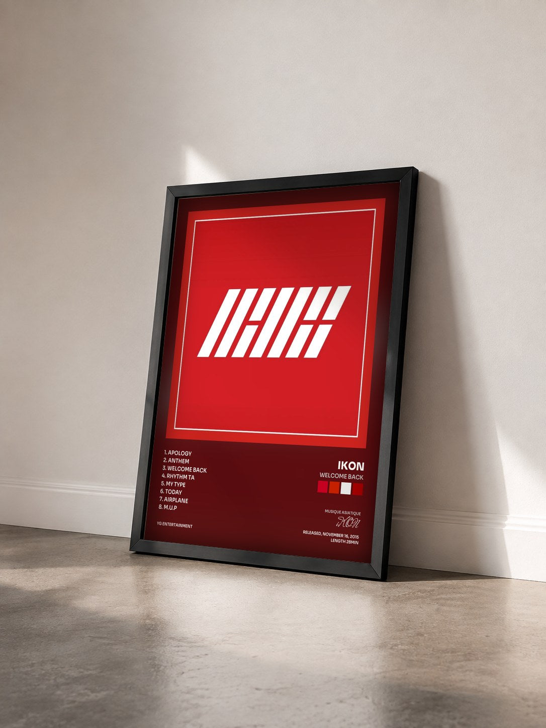 #noir Tableau de l'album WELCOME BACK de iKON vu de trois quarts, cadre noir