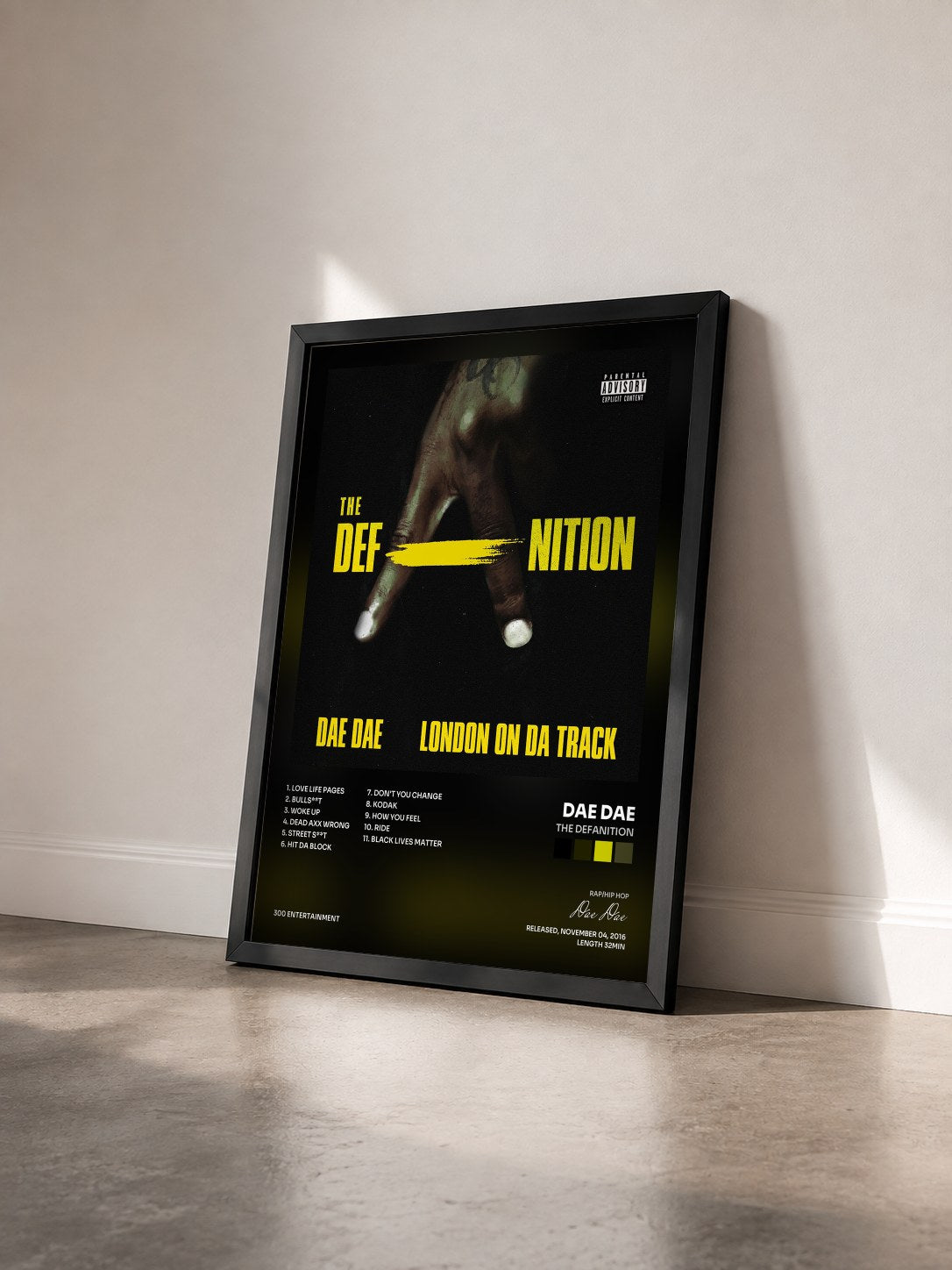 #noir Tableau de l'album The DefAnition de Dae Dae vu de trois quarts, cadre noir