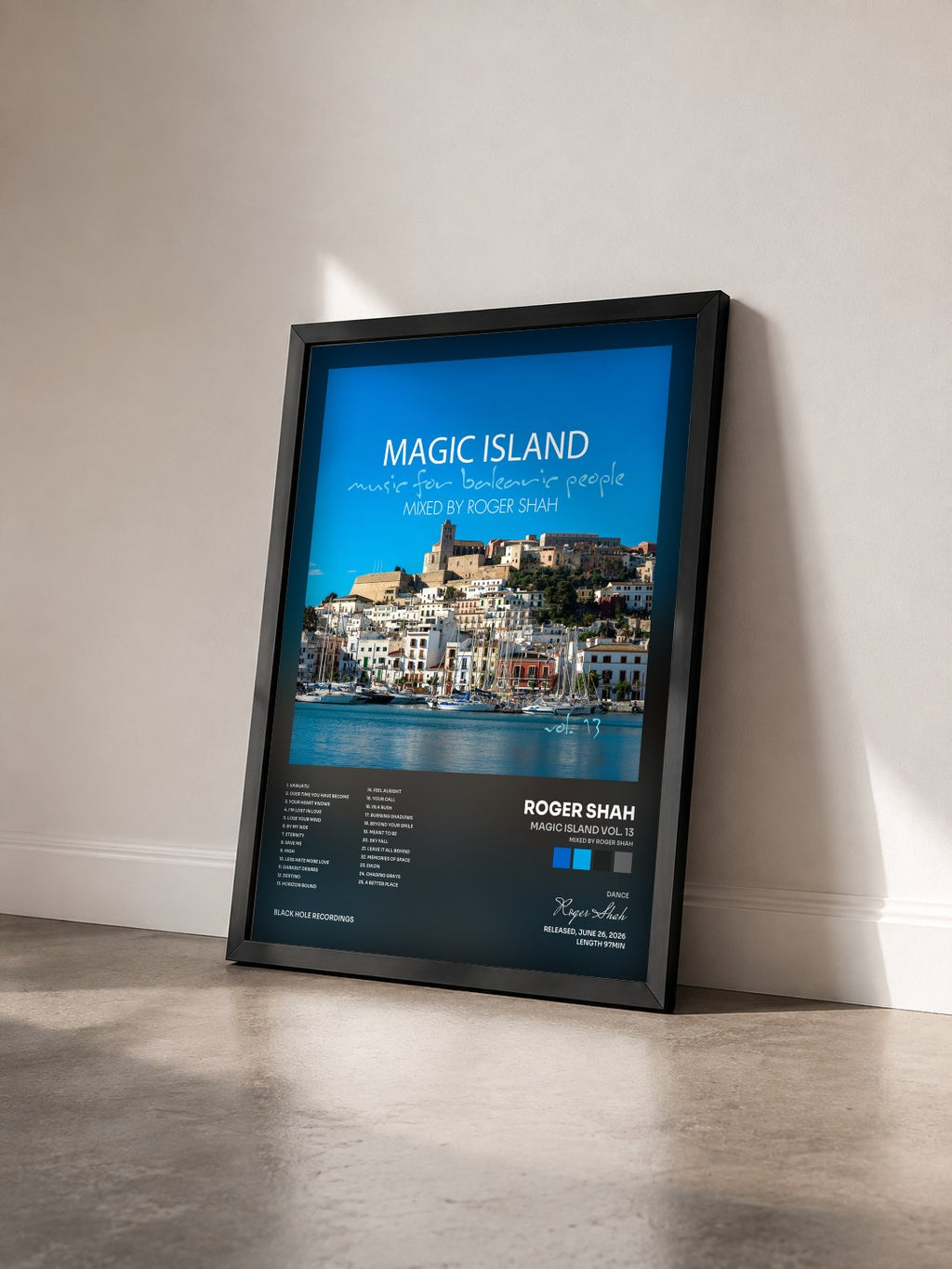 #noir Tableau de l'album Magic Island Vol. 13 (Mixed by Roger Shah) de Roger Shah vu de trois quarts, cadre noir