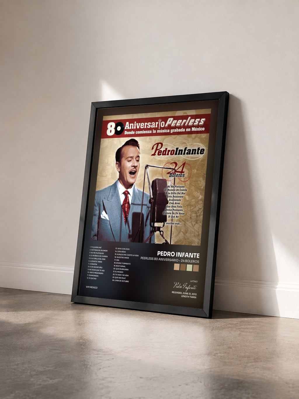 #noir Peerless 80 Aniversario - 24 Boleros di Pedro Infante in stampa incorniciata vista di tre quarti, cornice nera