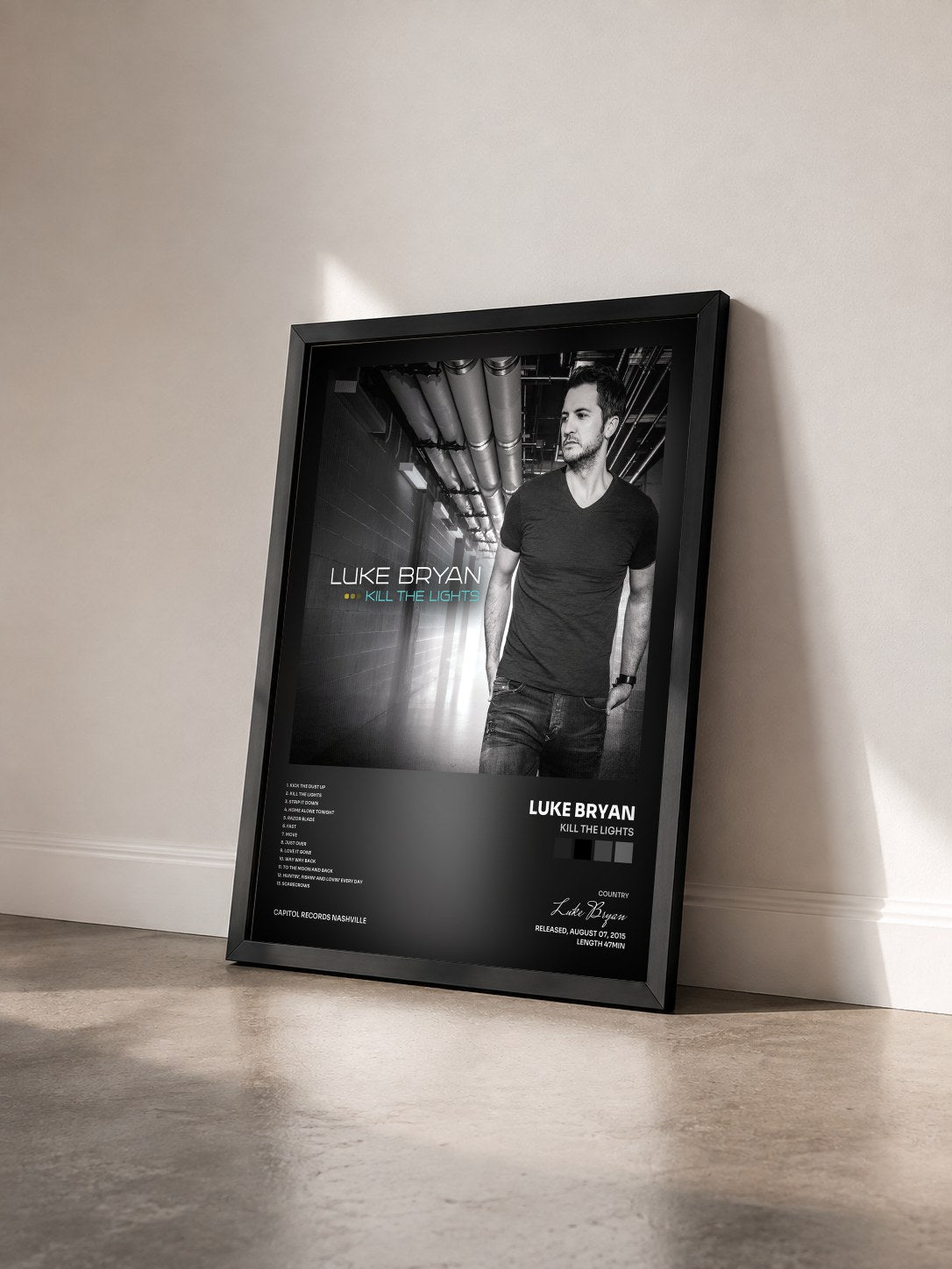 #noir Tableau de l'album Kill The Lights de Luke Bryan vu de trois quarts, cadre noir