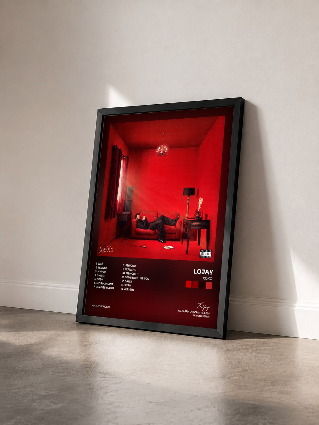#noir Tableau de l'album XOXO de Lojay vu de trois quarts, cadre noir