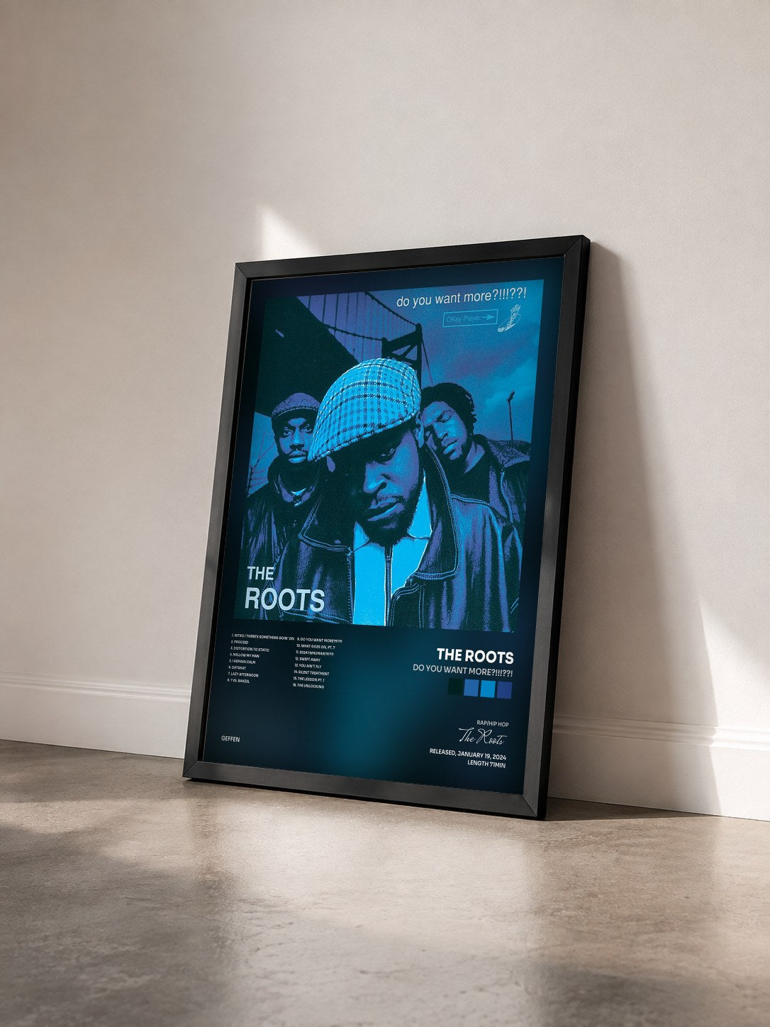 #noir Tableau de l'album Do You Want More?!!!??! de The Roots vu de trois quarts, cadre noir