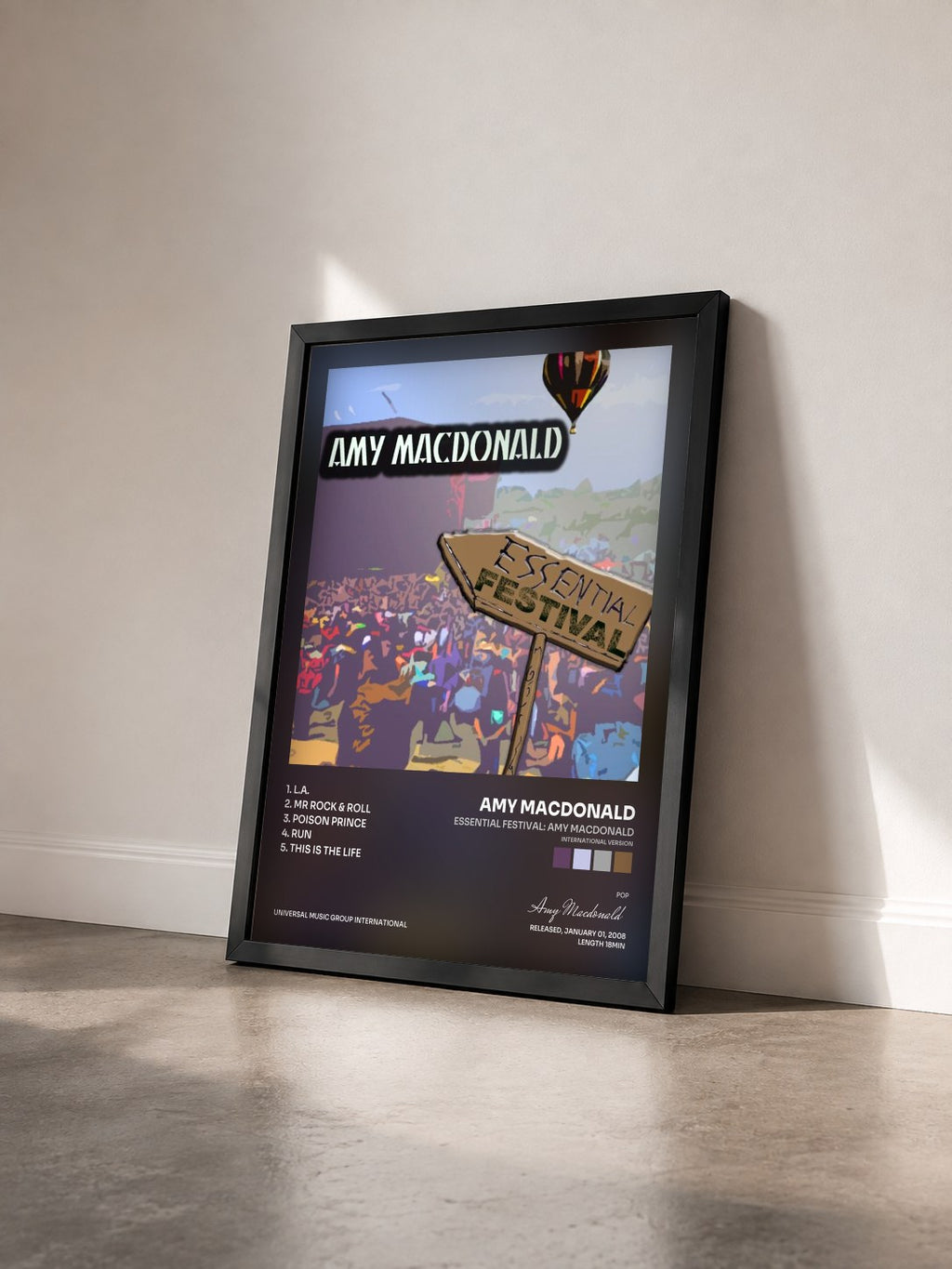 #noir Tableau de l'album Essential Festival: Amy MacDonald (International Version) de Amy Macdonald vu de trois quarts, cadre noir