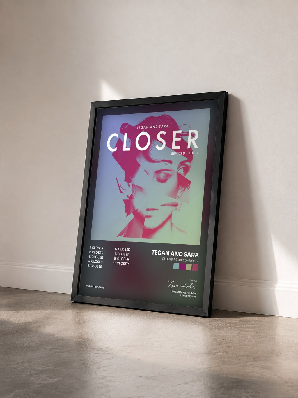 #noir Tableau de l'album Closer Remixed - Vol. 2 de Tegan and Sara vu de trois quarts, cadre noir