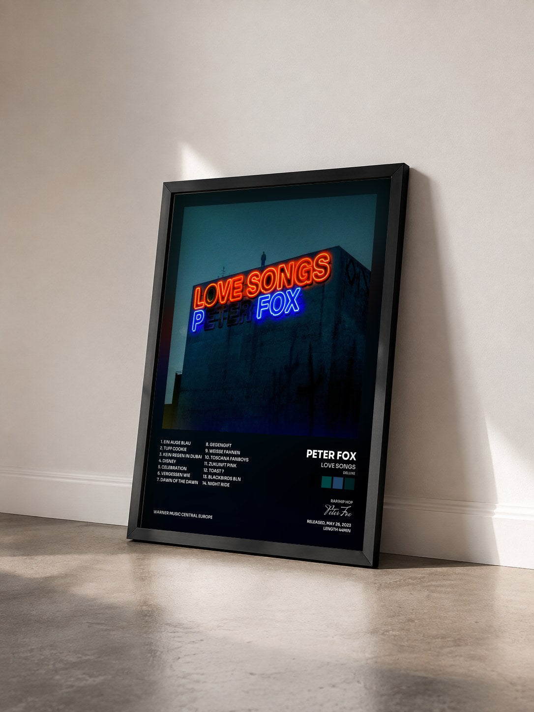 #noir Tableau de l'album Love Songs (deluxe) de Peter Fox vu de trois quarts, cadre noir