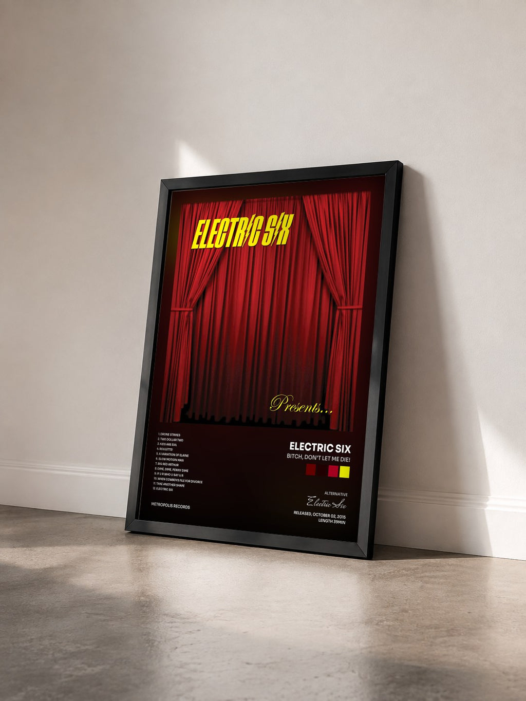 #noir Tableau de l'album Bitch, Don't Let Me Die! de Electric Six vu de trois quarts, cadre noir