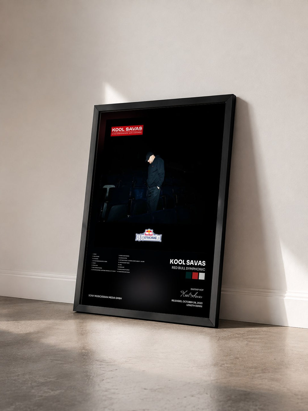 #noir Tableau de l'album Red Bull Symphonic de Kool Savas vu de trois quarts, cadre noir