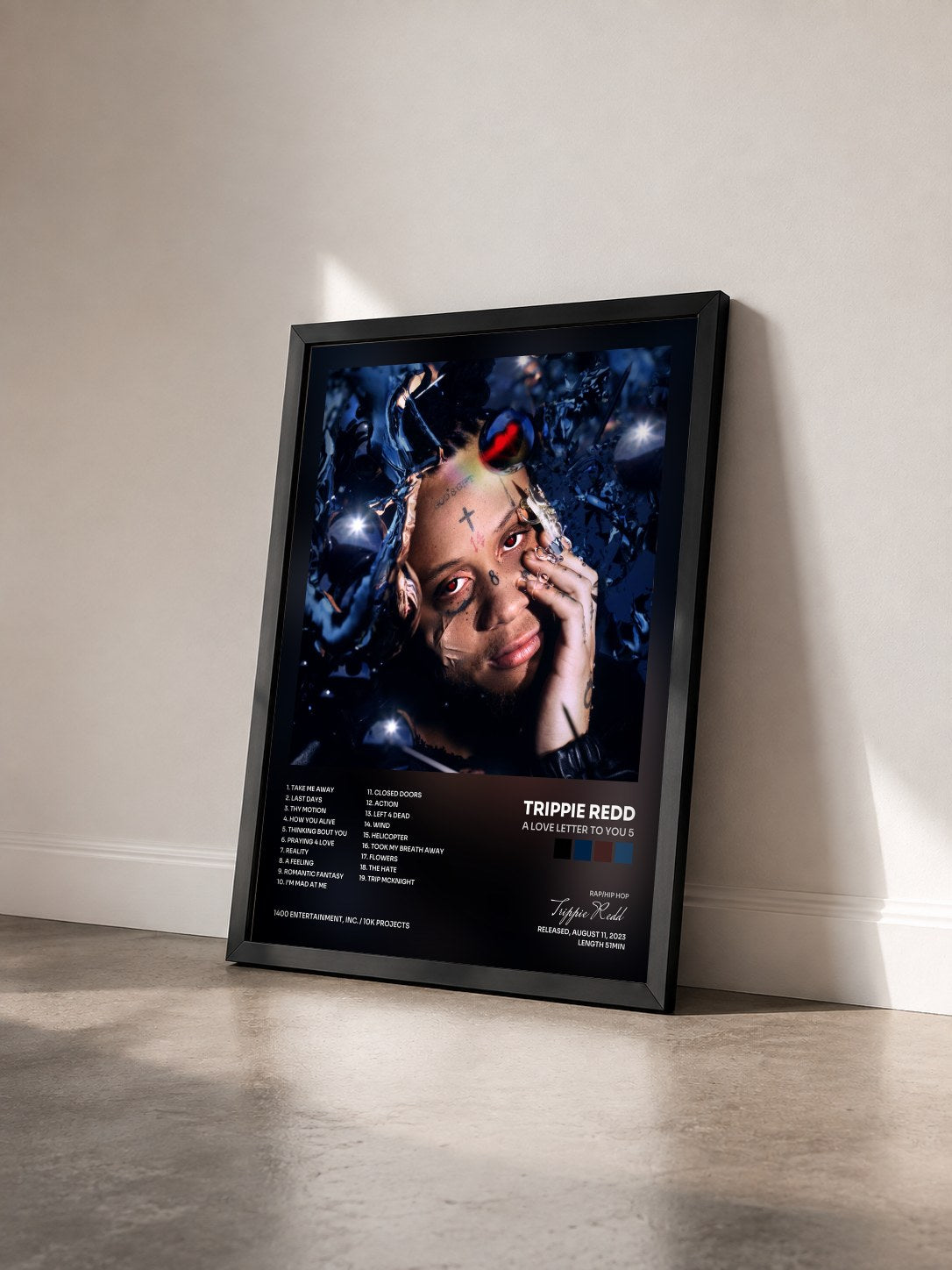 #noir Tableau de l'album A Love Letter To You 5 de Trippie Redd vu de trois quarts, cadre noir