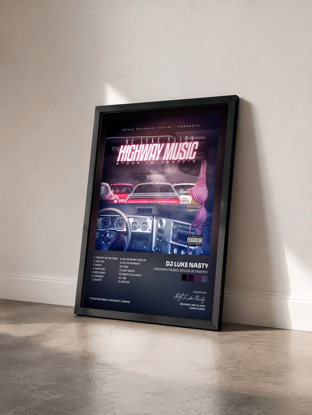 #noir Tableau de l'album Highway Music: Stuck In Traffic de DJ Luke Nasty vu de trois quarts, cadre noir
