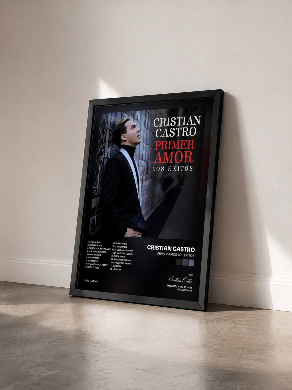 #noir Tableau de l'album Primer Amor Los Éxitos de Cristian Castro vu de trois quarts, cadre noir