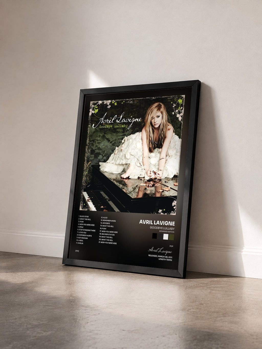 #noir Tableau de l'album Goodbye Lullaby (Expanded Edition) de Avril Lavigne vu de trois quarts, cadre noir
