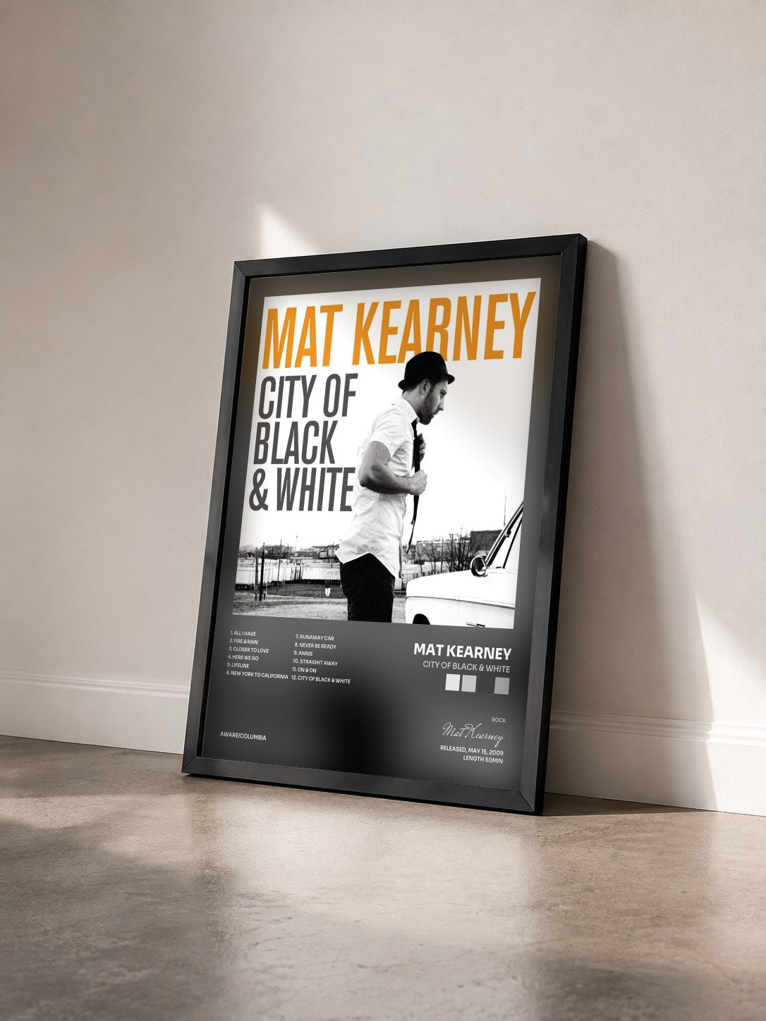 #noir Tableau de l'album City Of Black & White de Mat Kearney vu de trois quarts, cadre noir