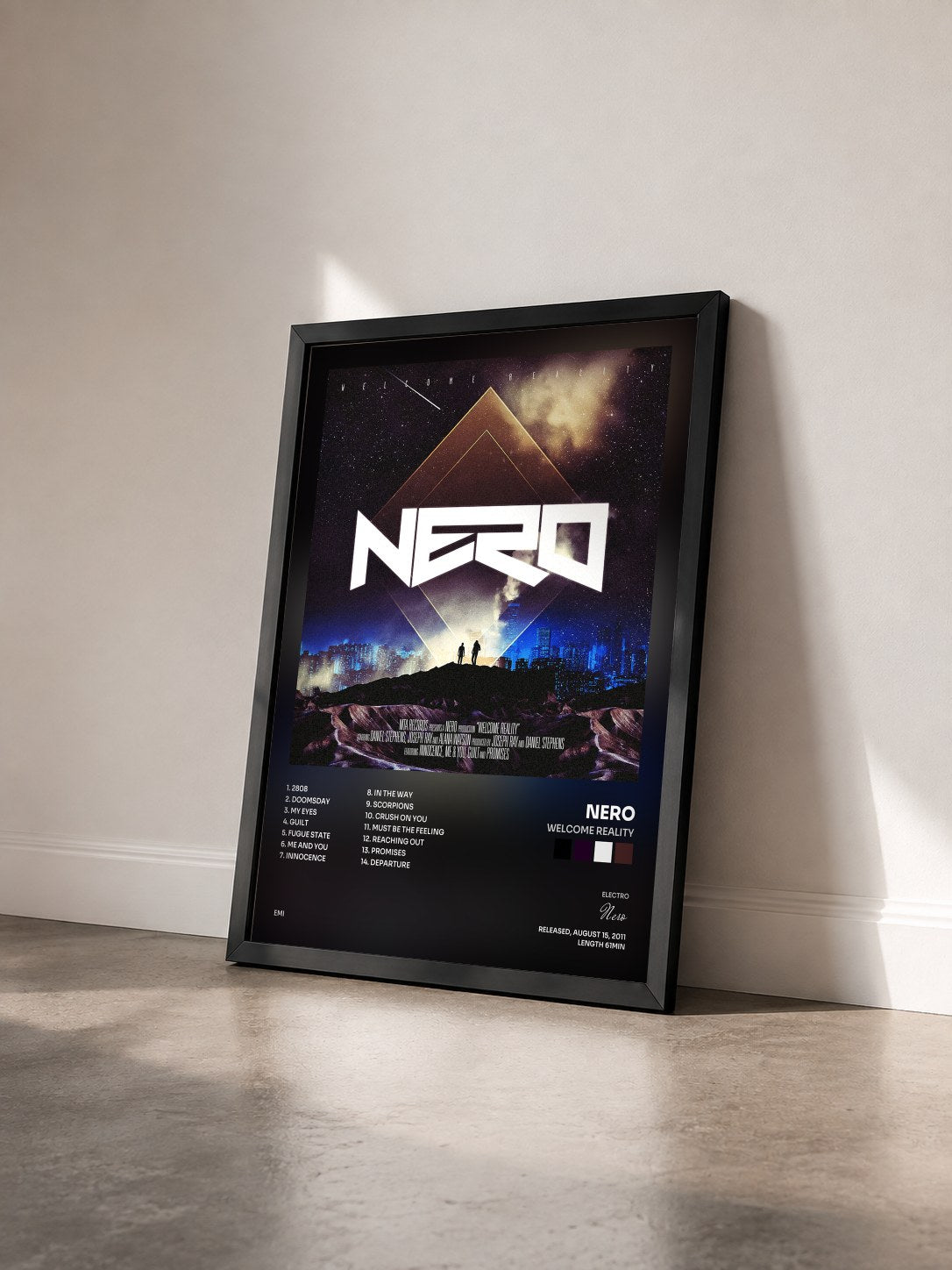 #noir Tableau de l'album Welcome Reality de Nero vu de trois quarts, cadre noir