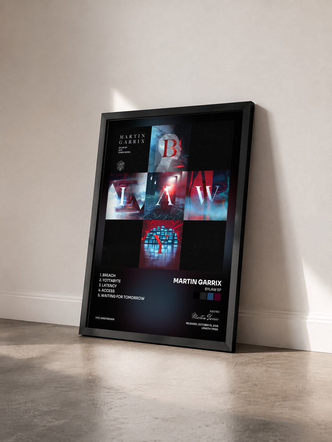 #noir Tableau de l'album BYLAW EP de Martin Garrix vu de trois quarts, cadre noir
