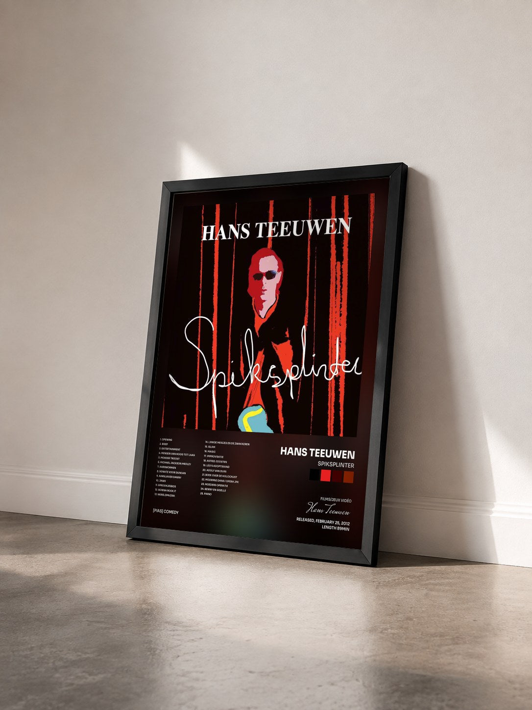 #noir Tableau de l'album Spiksplinter de Hans Teeuwen vu de trois quarts, cadre noir