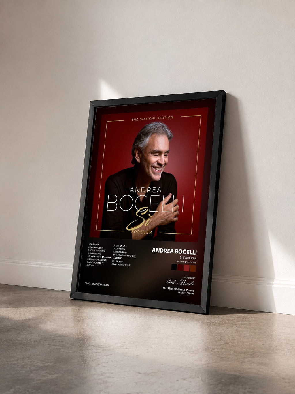 #noir Tableau de l'album Sì Forever (The Diamond Edition) de Andrea Bocelli vu de trois quarts, cadre noir