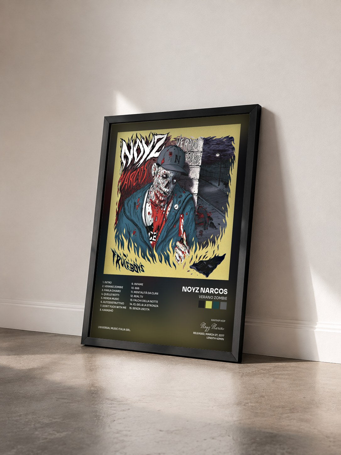 #noir Tableau de l'album Verano Zombie de Noyz Narcos vu de trois quarts, cadre noir