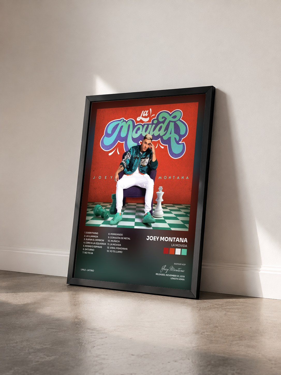 #noir Tableau de l'album La Movida de Joey Montana vu de trois quarts, cadre noir