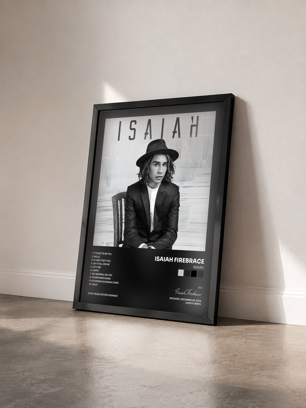 #noir Tableau de l'album Isaiah de Isaiah Firebrace vu de trois quarts, cadre noir