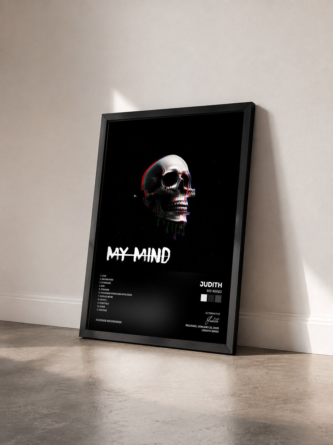 #noir Tableau de l'album My Mind de Judith vu de trois quarts, cadre noir