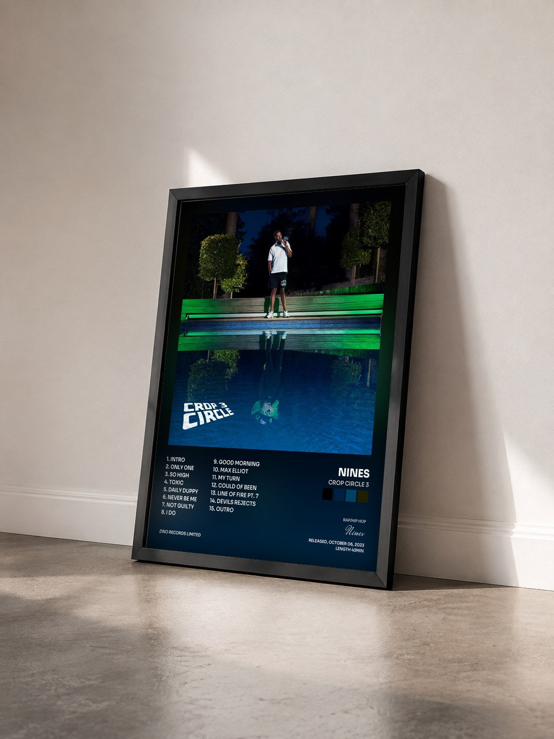 #noir Tableau de l'album Crop Circle 3 de Nines vu de trois quarts, cadre noir