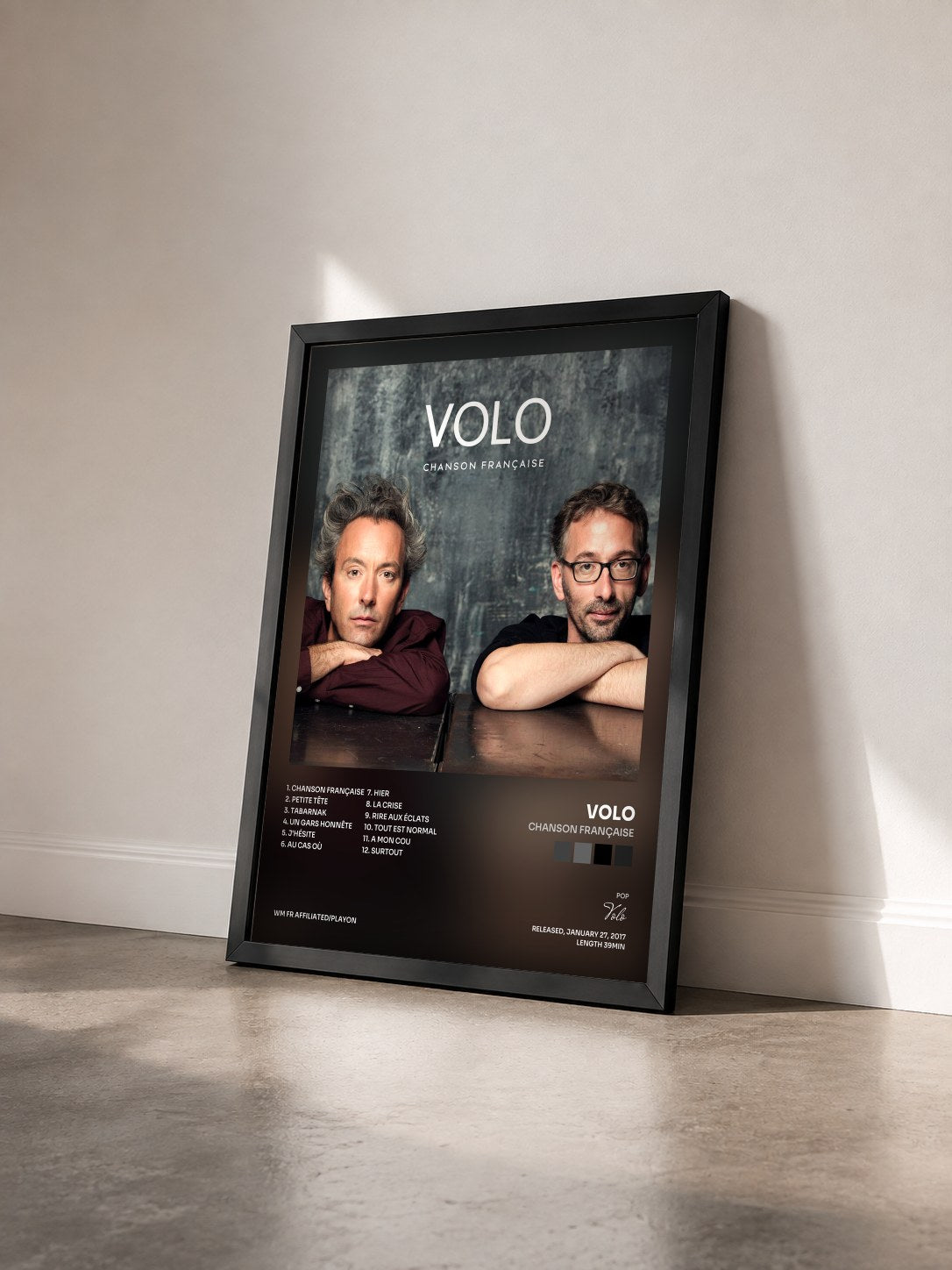 #noir Tableau de l'album Chanson française de Volo vu de trois quarts, cadre noir